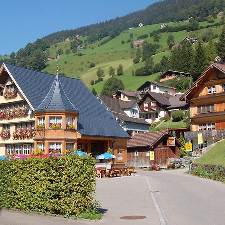 Gasthaus Schaefli Alt St. Johann Eksteriør bilde