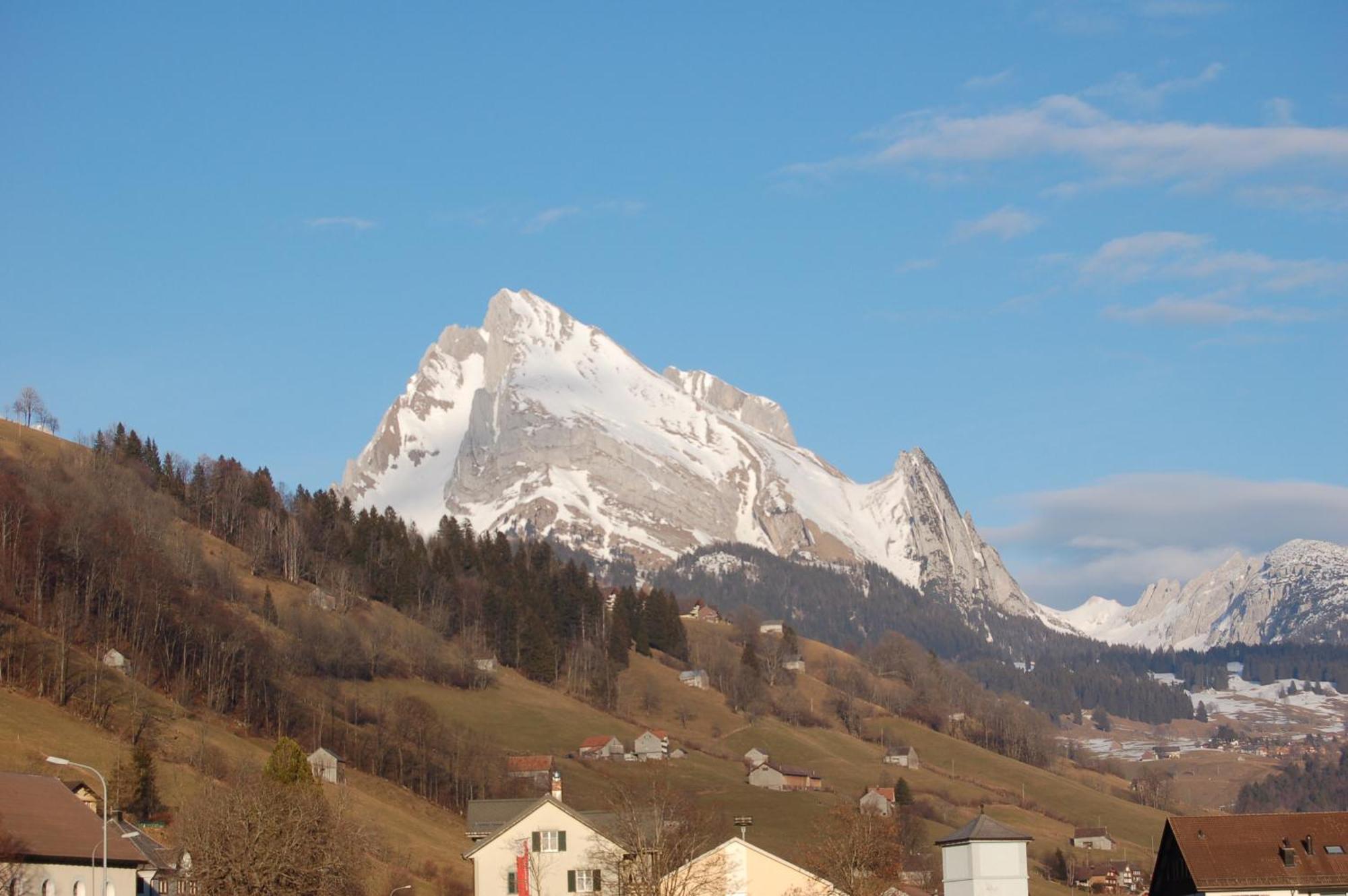 Gasthaus Schaefli Alt St. Johann Eksteriør bilde