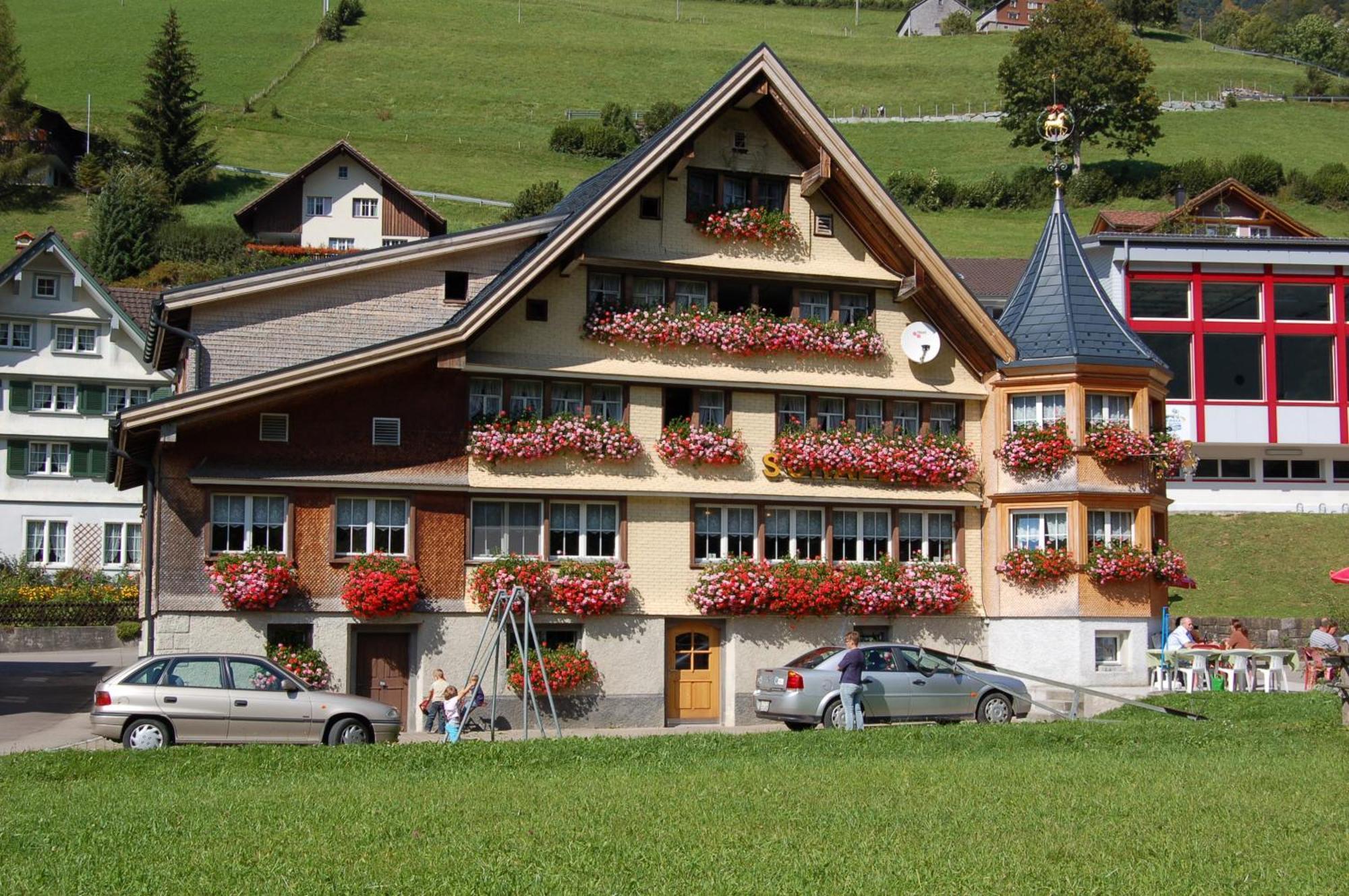 Gasthaus Schaefli Alt St. Johann Eksteriør bilde
